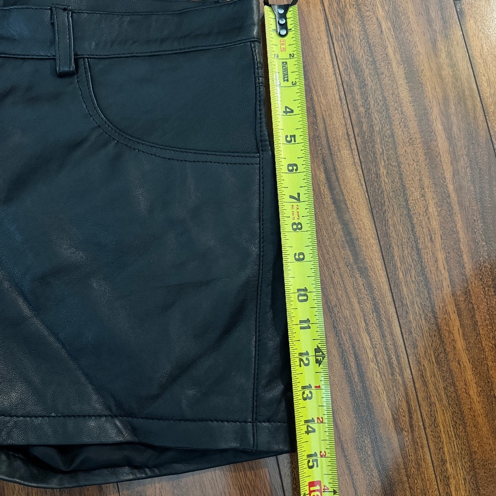 MENS REAL SHEEP LEATHER SHORTS (For 38" Actual Waist) - Picture 7 of 9